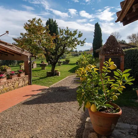 La Tinaia Il Sole Farm stay