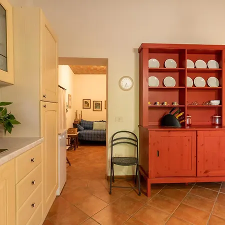 La Tinaia Il Sole Farm stay
